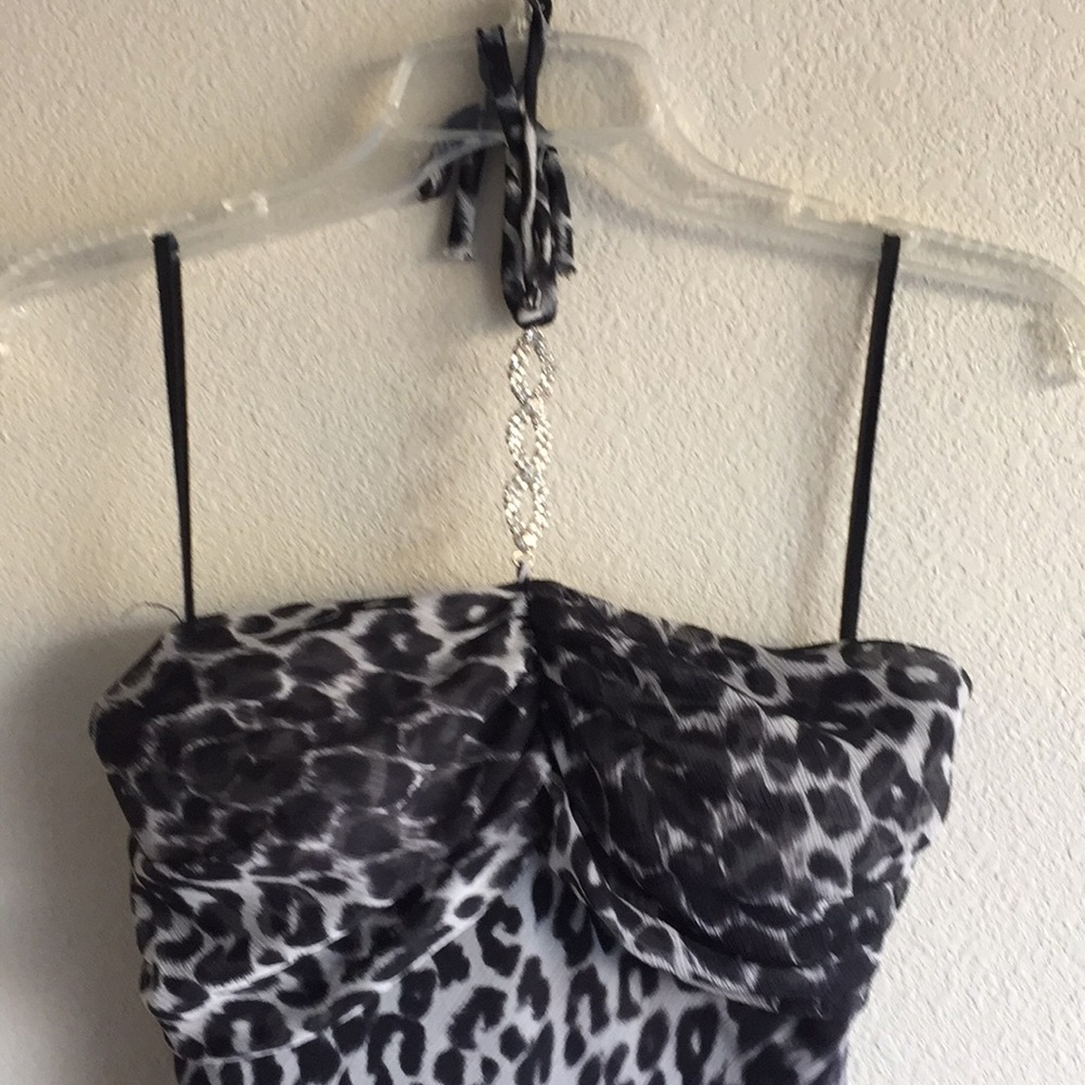 Dress - Picture 2 of 3